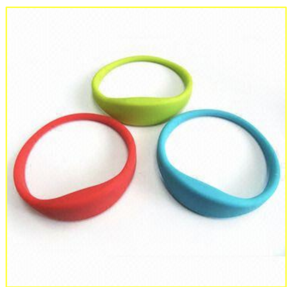 SLIM OVAL SHAPE PROX WRISTBAND SILICONE BLACK MIFARE CLASSIC 1K (13.56MHZ)